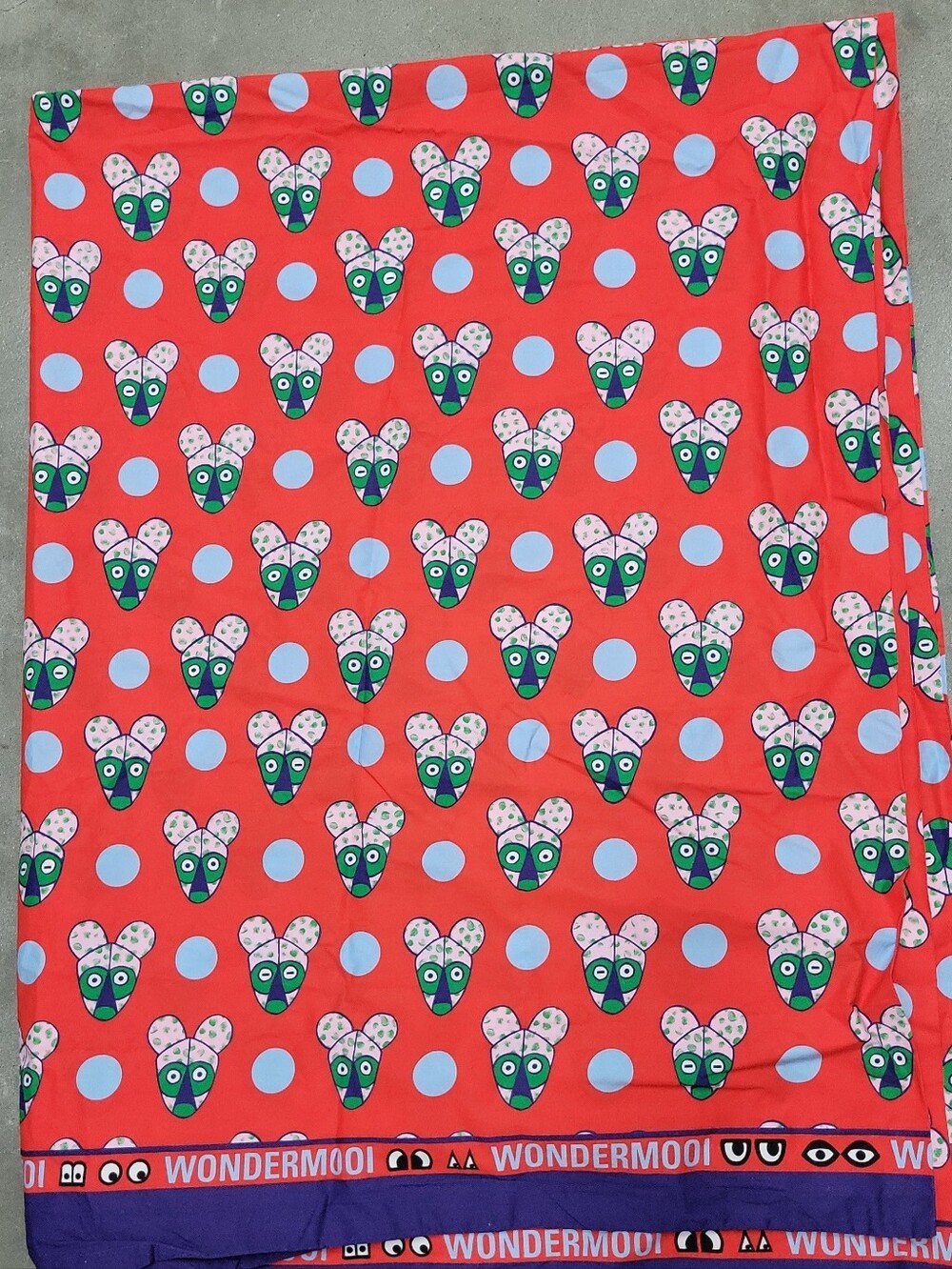 This IKEA Glodande Wondermooi duvet cover set, designed by Walter Van Beirendonc